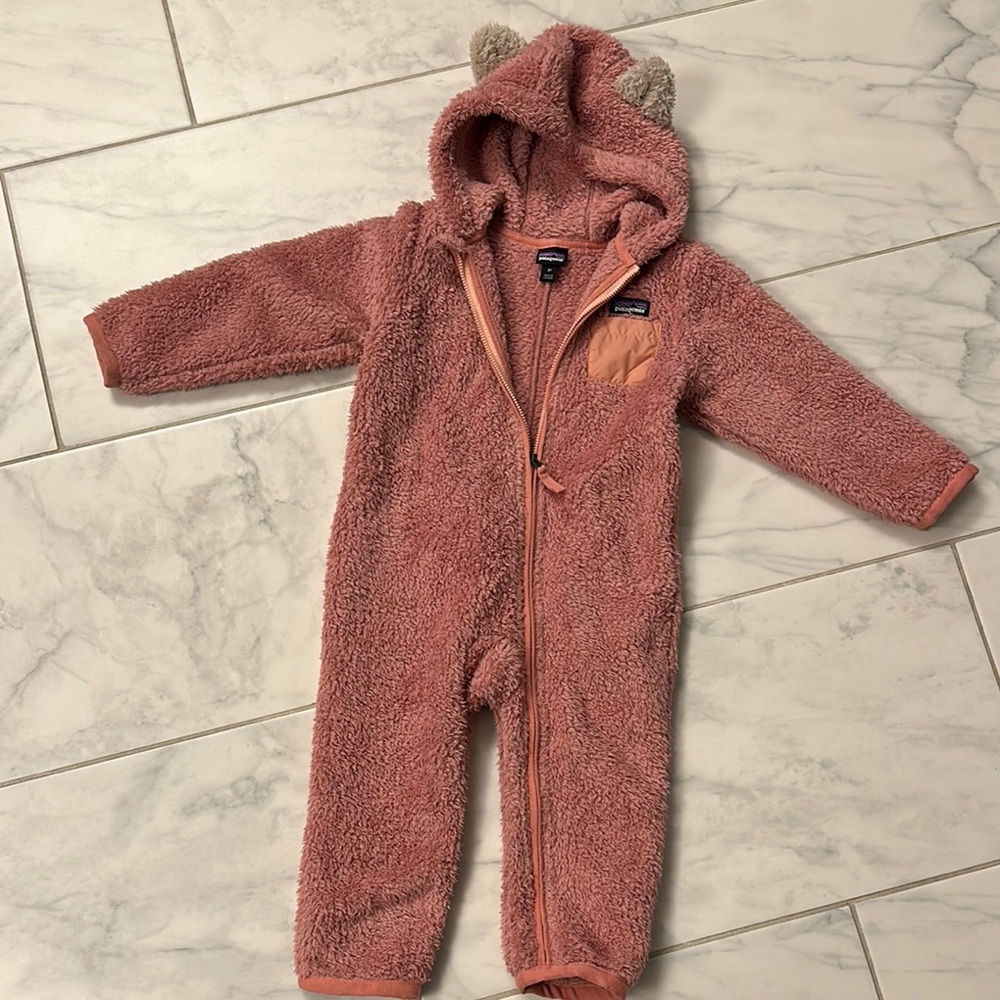 Patagonia size 3t Cozy Pink Fleece Kids One Piece